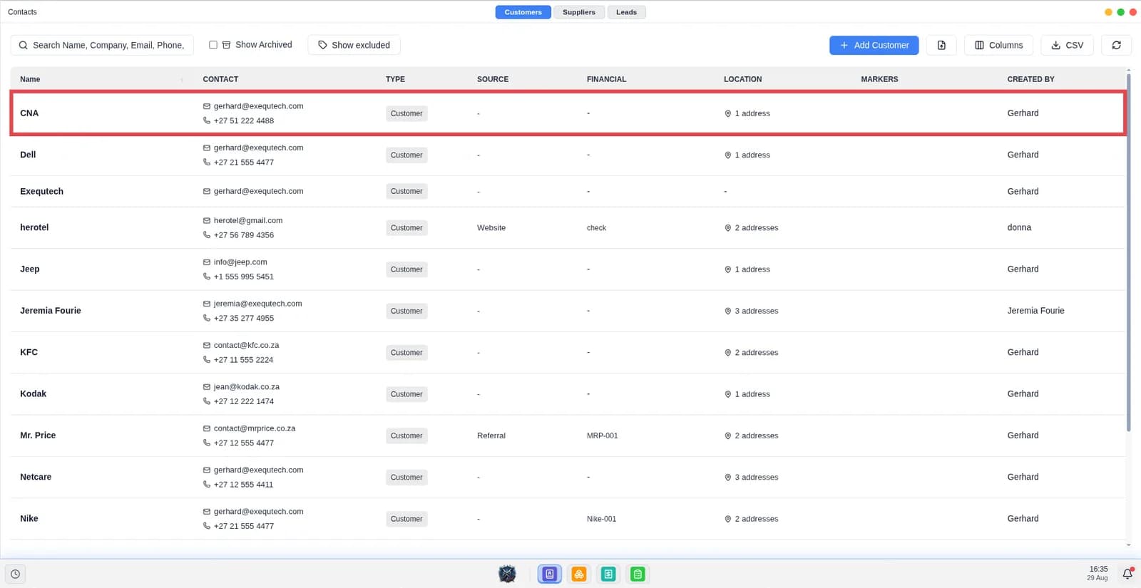 Screen shows the list of customers.